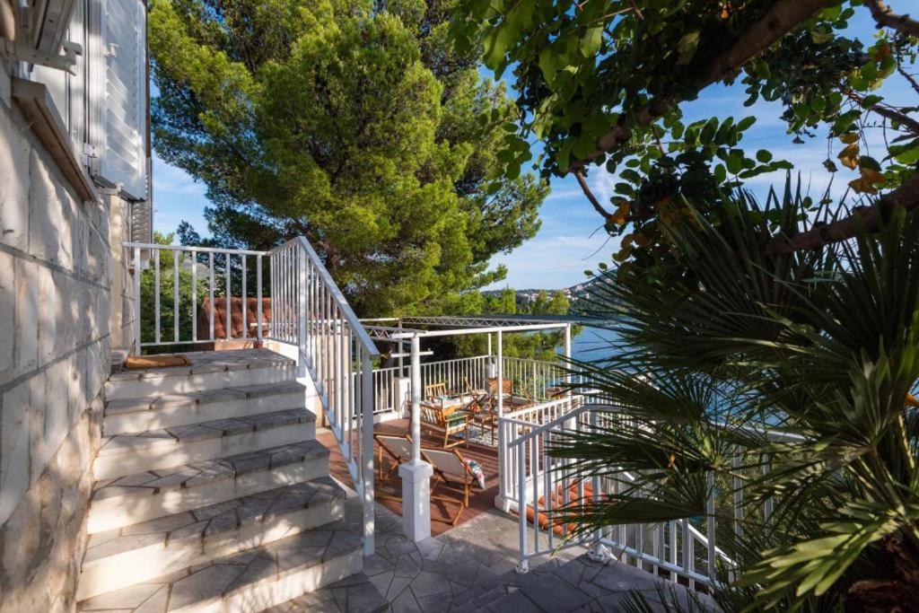 Semesterbostad Diamond Sea - With Private Parking And A Big Terrace Over The Sea